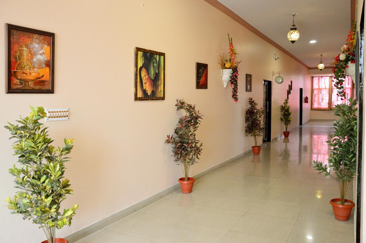 Oyo 6012 Hotel Rockwell Jaipur Luaran gambar